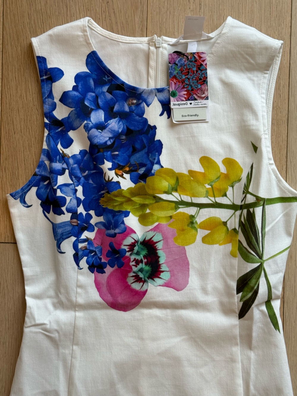 Desigual Floral Print Mini Dress White Sleeveless A-Line BNWT Size S Feminine - Picture 7 of 9